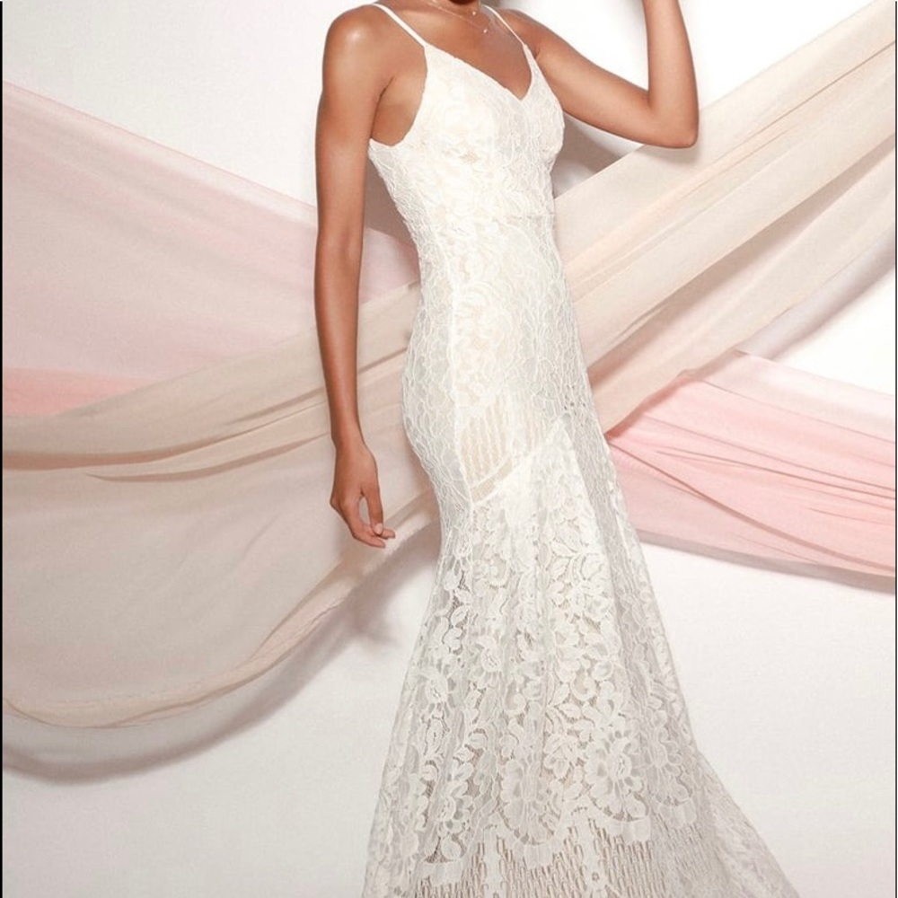 Lulu’s Flynn Lace Maxi Dress